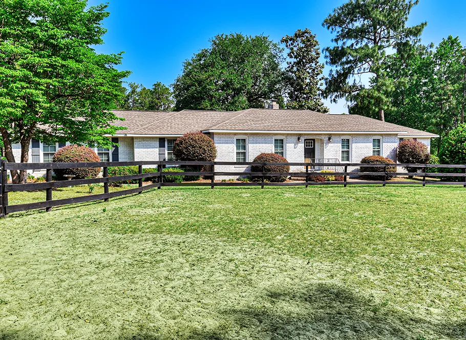 Aikens Horse District
